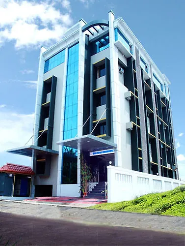 Контакты Tri-Star Residency